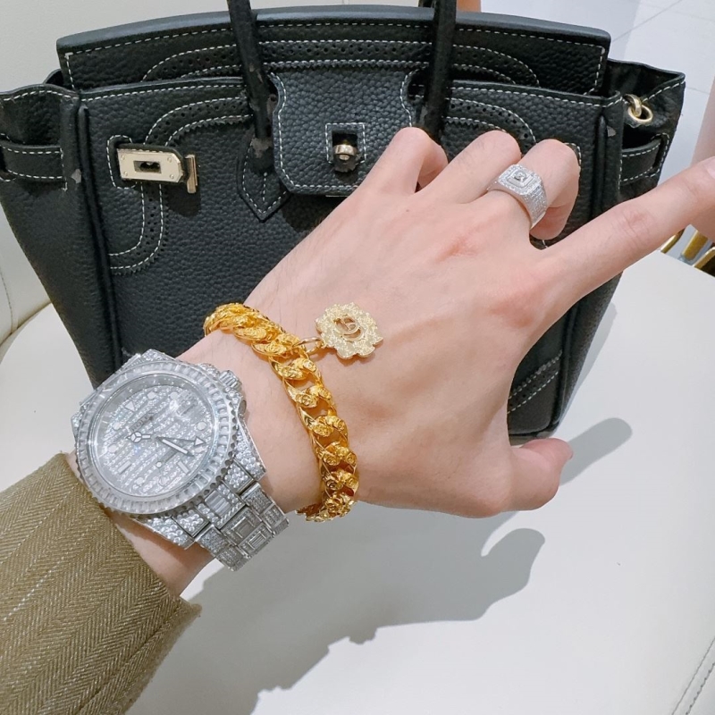 Gvc*1 bracelets